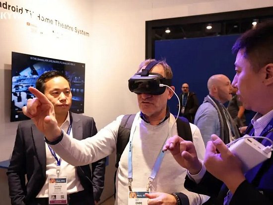 Skywoth представили VR-гарнитуру PANCAKE 2