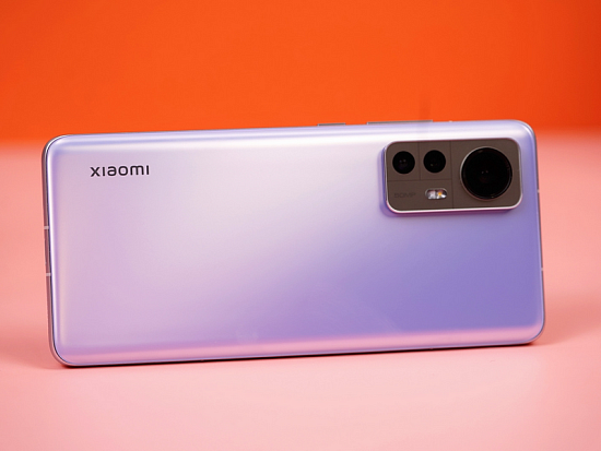 Xiaomi 12 Pro занял первое место по рейтингу AnTuTu